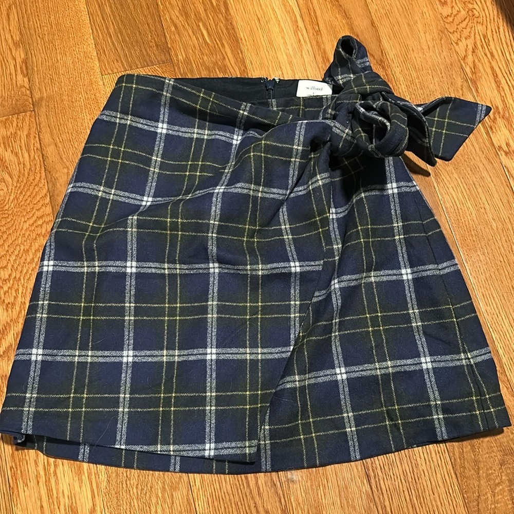 Aritzia Wilfred plaid skirt